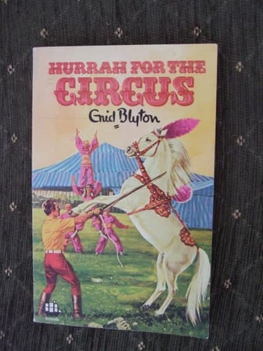 Cover of Hurrah for the circus!