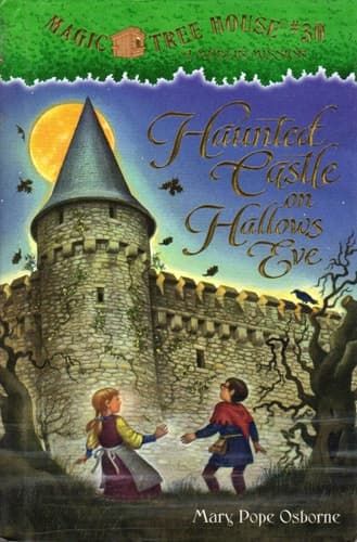 Cover of Haunted Castle on Hallow's Eve (Magic Tree House, 30)