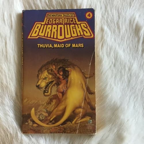 Cover of Thuvia, Maid of Mars (Martian Tales #4)