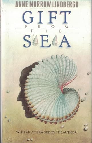 Cover of Gift From the Sea: 70th Anniversary Edition