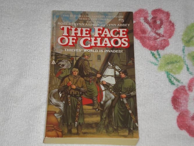 Cover of Face of Chaos (Thieves' World #5)